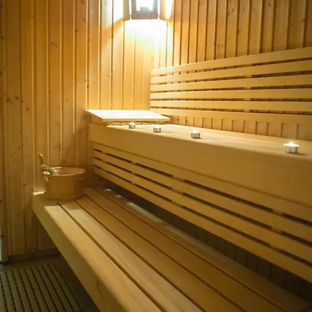 Sapin 3* 帕雷斯阿吉萨那